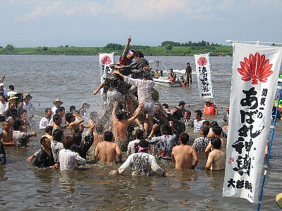 熊谷市大杉神社 あばれ神輿