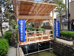 �ߗׂ��ł������