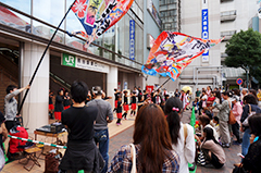 �ߗׂ��ł������