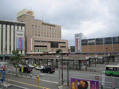 秋田駅前