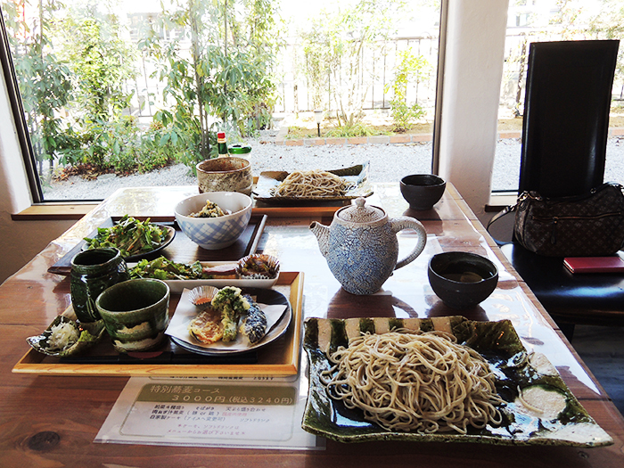 お洒落な手打ち蕎麦のお店 Soba De Cafe とら吉 くまがやねっと情報局 熊谷のことならくまがやねっと